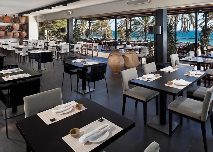 Отель Don Pepe Gran Melia